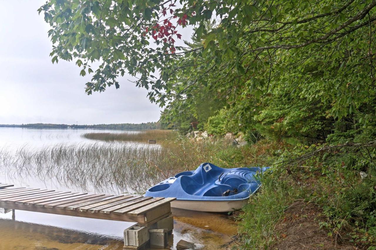 Вілла Gould City Lakefront Hideaway With Dock And Rowboat! Екстер'єр фото